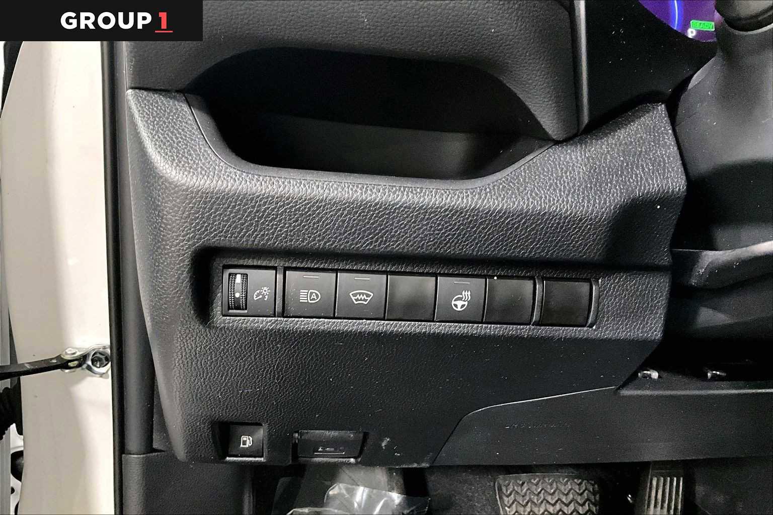 Used 2023 Toyota RAV4 SE w/ SE Grade Weather Package image 35