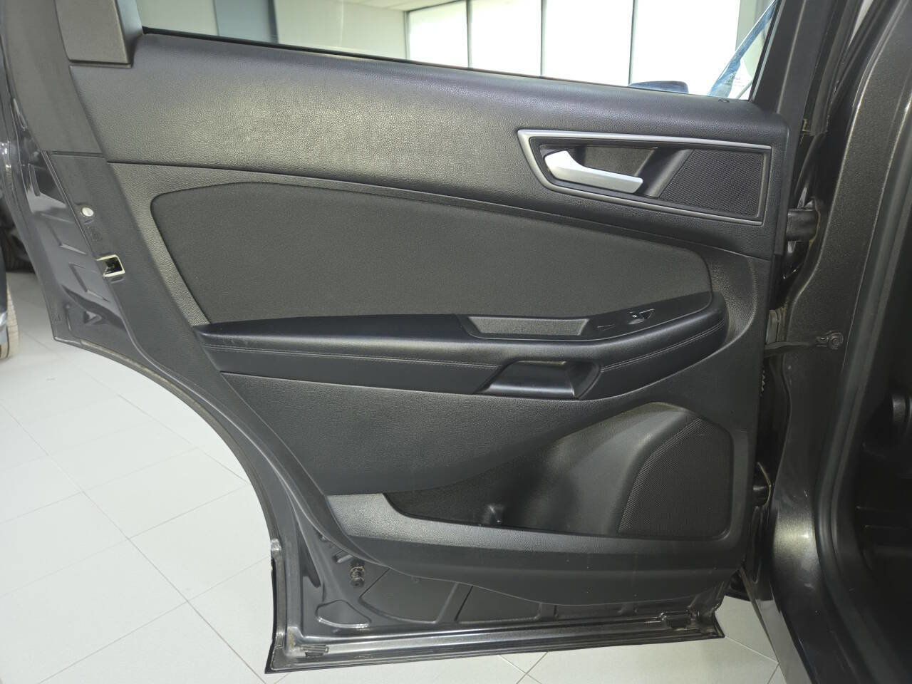 Used 2016 Ford Edge SE AWD/4WD image 19