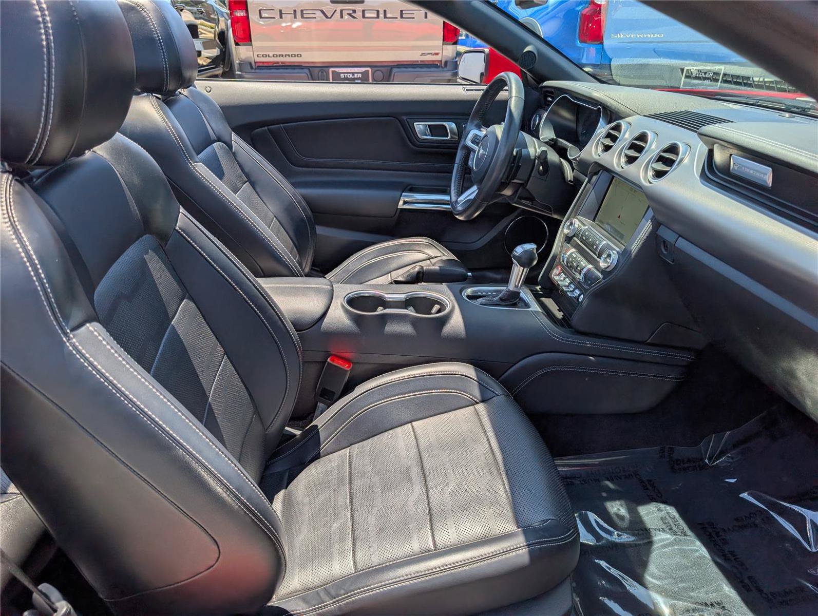 Used 2019 Ford Mustang GT Premium w/ Equipment Group 401A RWD image 12