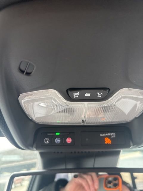 Used 2023 GMC Canyon Denali image 29