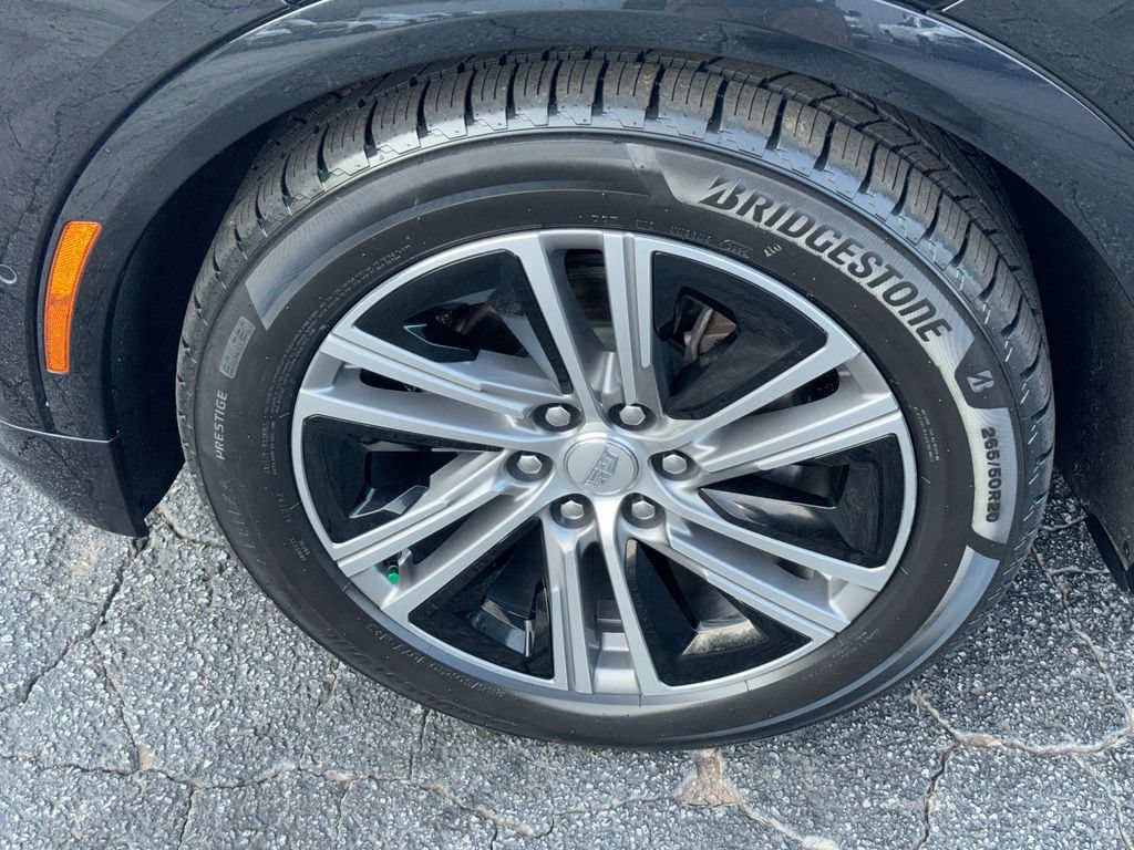 Used 2024 Cadillac Lyriq Luxury AWD/4WD image 12