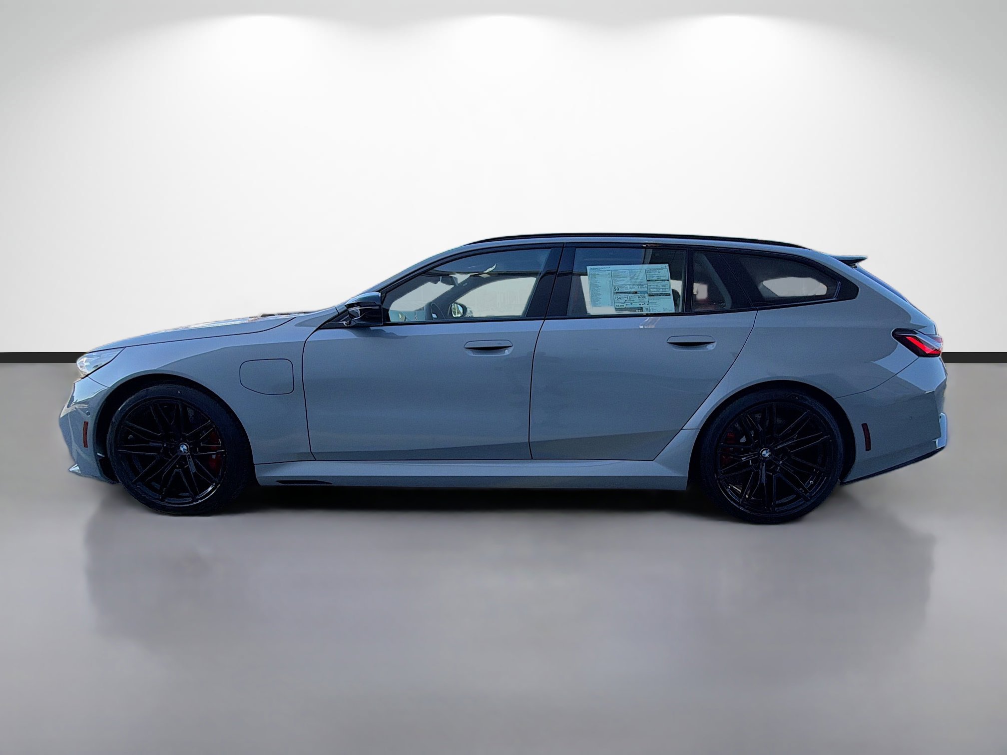New 2026 BMW M5 Touring image 6