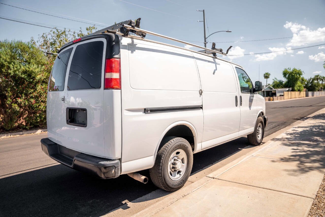 Used 2016 Chevrolet Express 2500 image 5