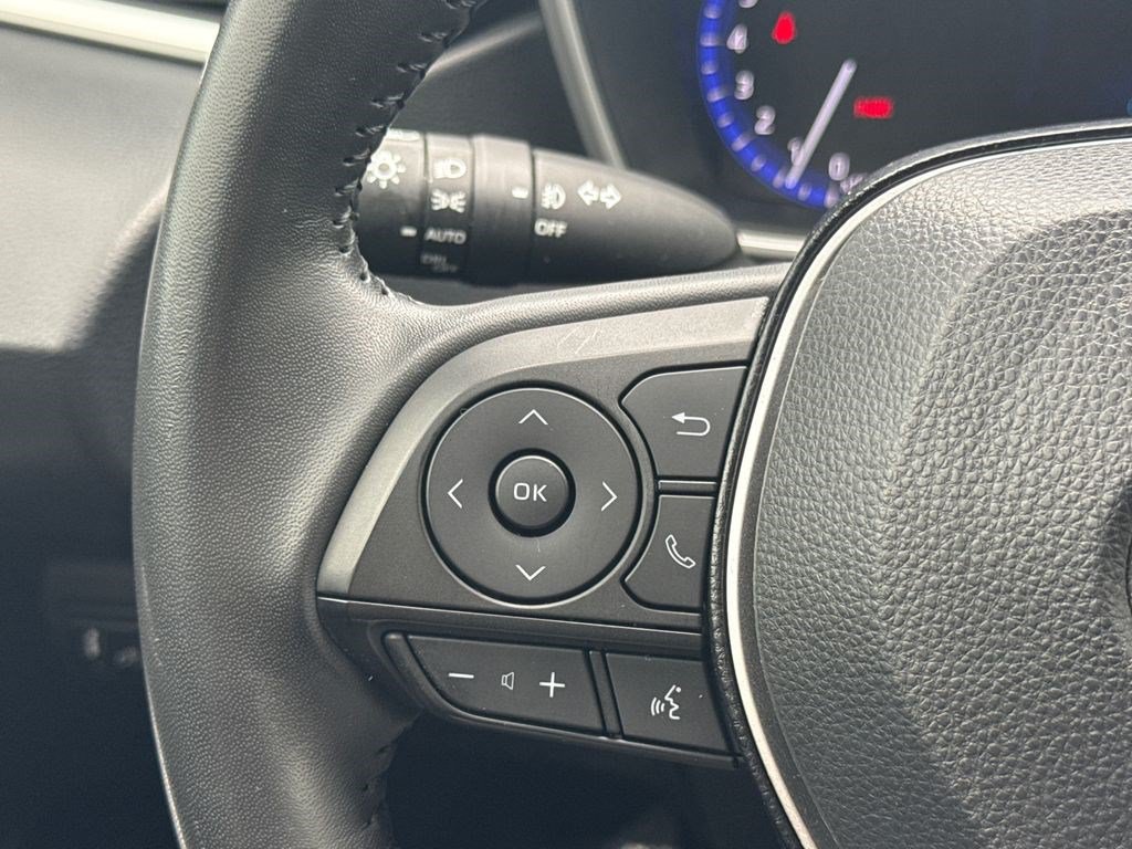Used 2021 Toyota Corolla XSE FWD image 23