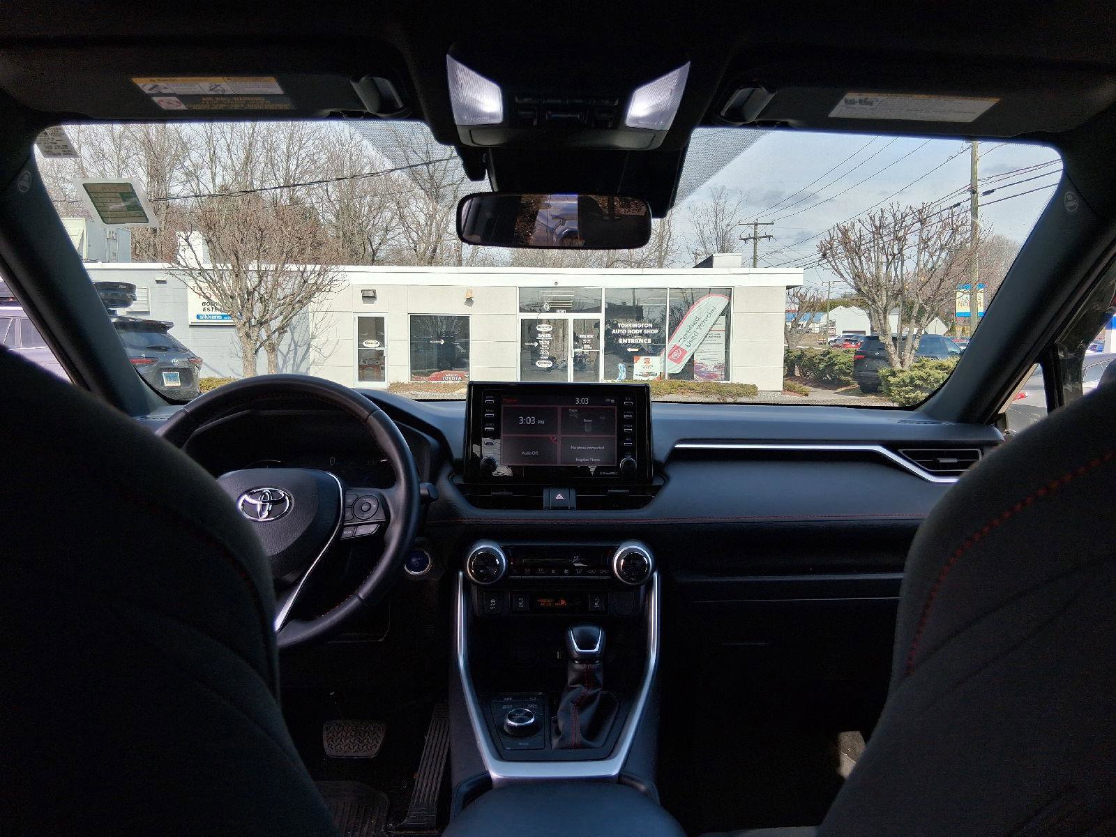 Used 2021 Toyota RAV4 SE w/ Weather & Moonroof Package image 26