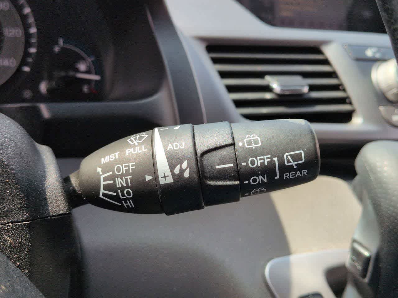 Used 2012 Honda Odyssey Touring Elite image 27