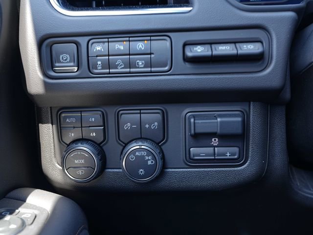 Used 2023 Chevrolet Tahoe High Country AWD/4WD image 37