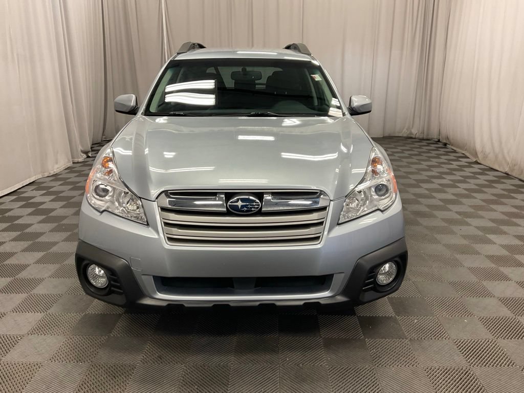 Used 2013 Subaru Outback 2.5i Premium AWD/4WD image 4