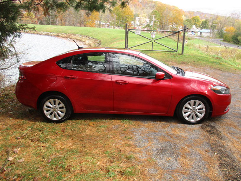 Used 2014 Dodge Dart SXT w/ Sun/Sound Group image 2