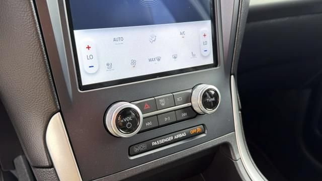 Used 2023 Ford Edge ST-Line AWD/4WD image 18