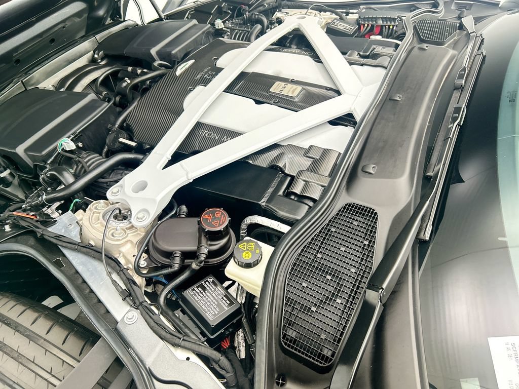 Used 2018 Aston Martin DB11 V12 RWD image 26