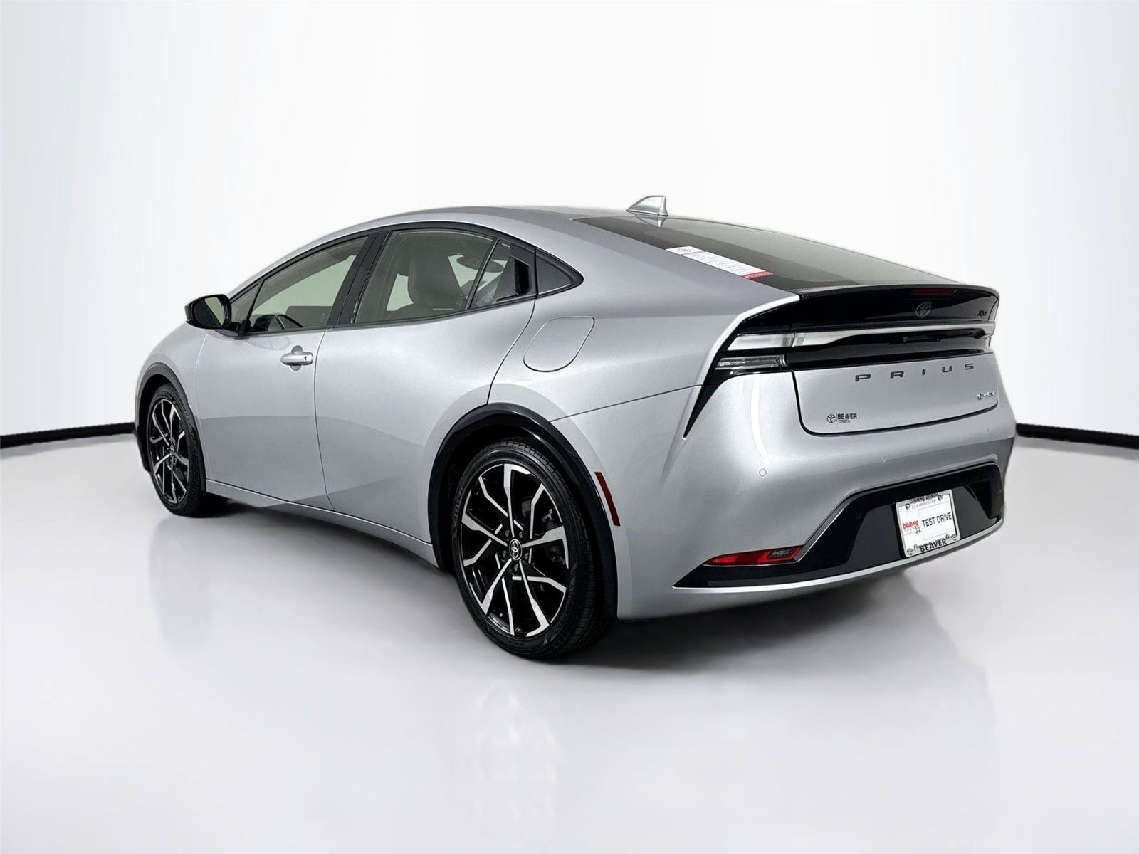 Certified 2025 Toyota Prius Plug-In Hybrid FWD image 13