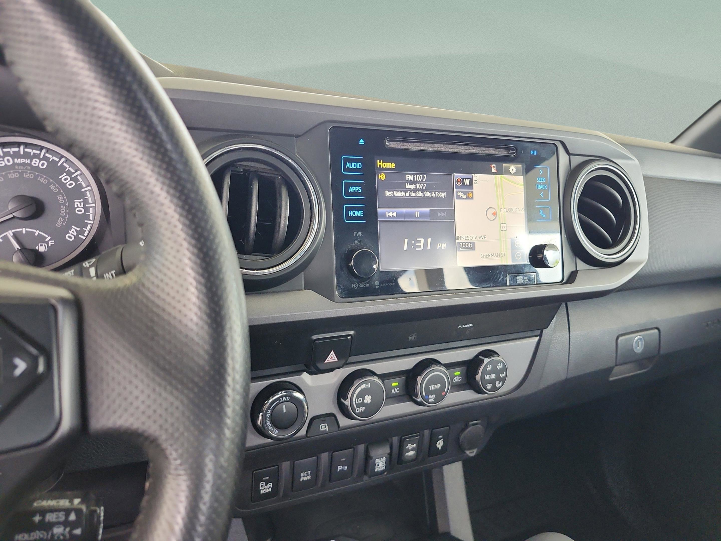 Used 2019 Toyota Tacoma TRD Sport w/ Technology Package AWD/4WD image 12