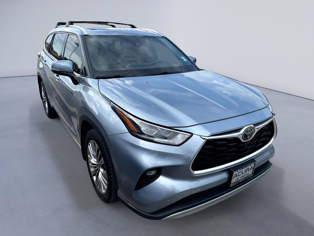 Used 2021 Toyota Highlander Platinum AWD/4WD image 4