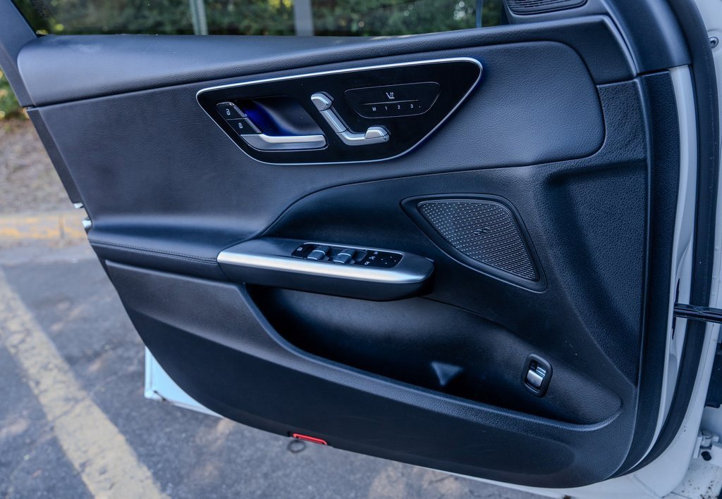 Used 2022 Mercedes-Benz C 300 Sedan image 15