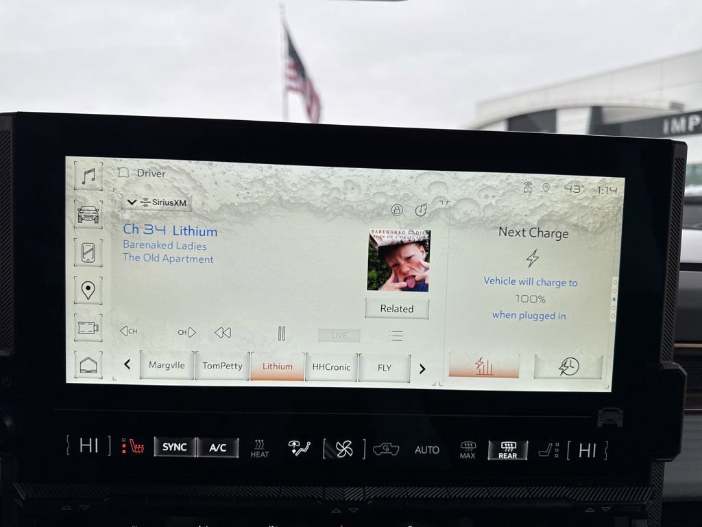 Used 2024 GMC Hummer EV 2X w/ Extreme Off-Road Package image 19