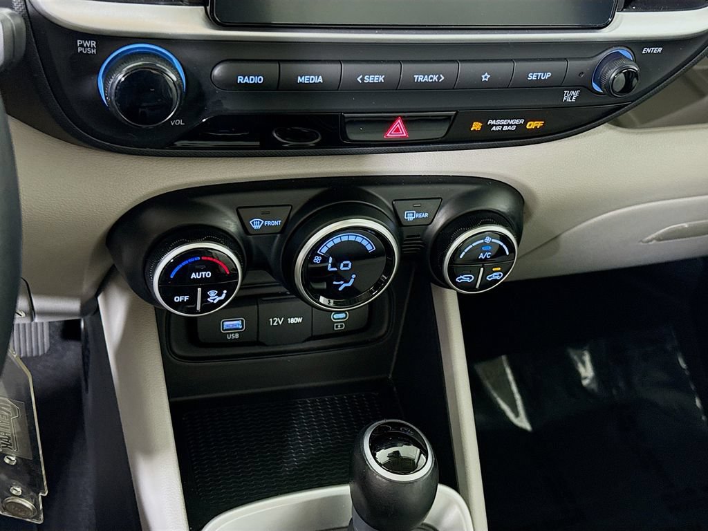 Certified 2023 Hyundai Venue SEL FWD image 8