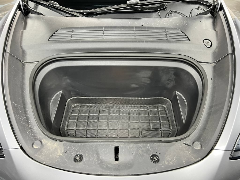 Used 2025 Tesla Model Y Long Range AWD/4WD image 26