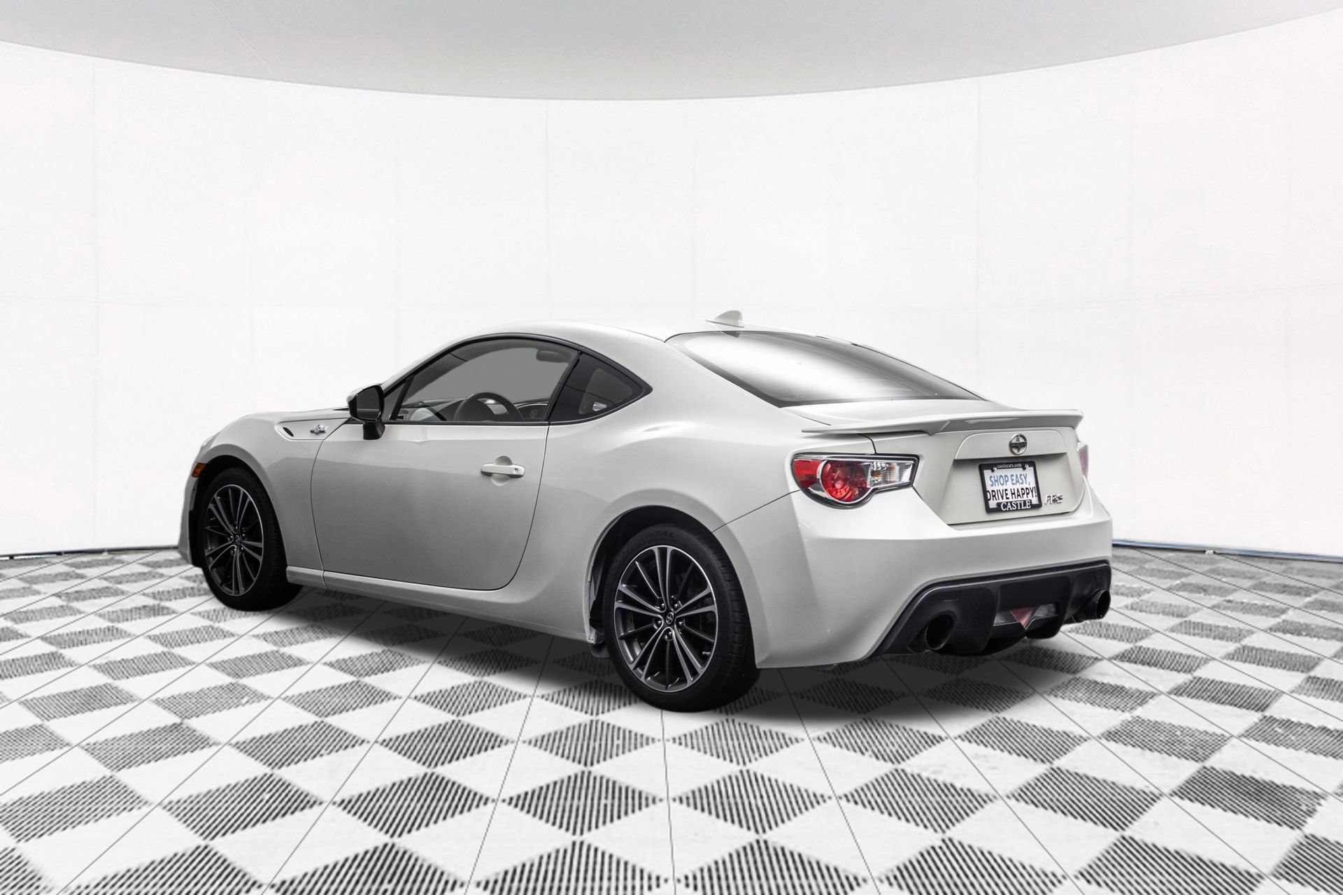 Used 2015 Scion FR-S RWD image 9