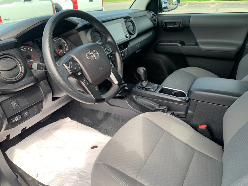 Used 2021 Toyota Tacoma SR AWD/4WD image 11
