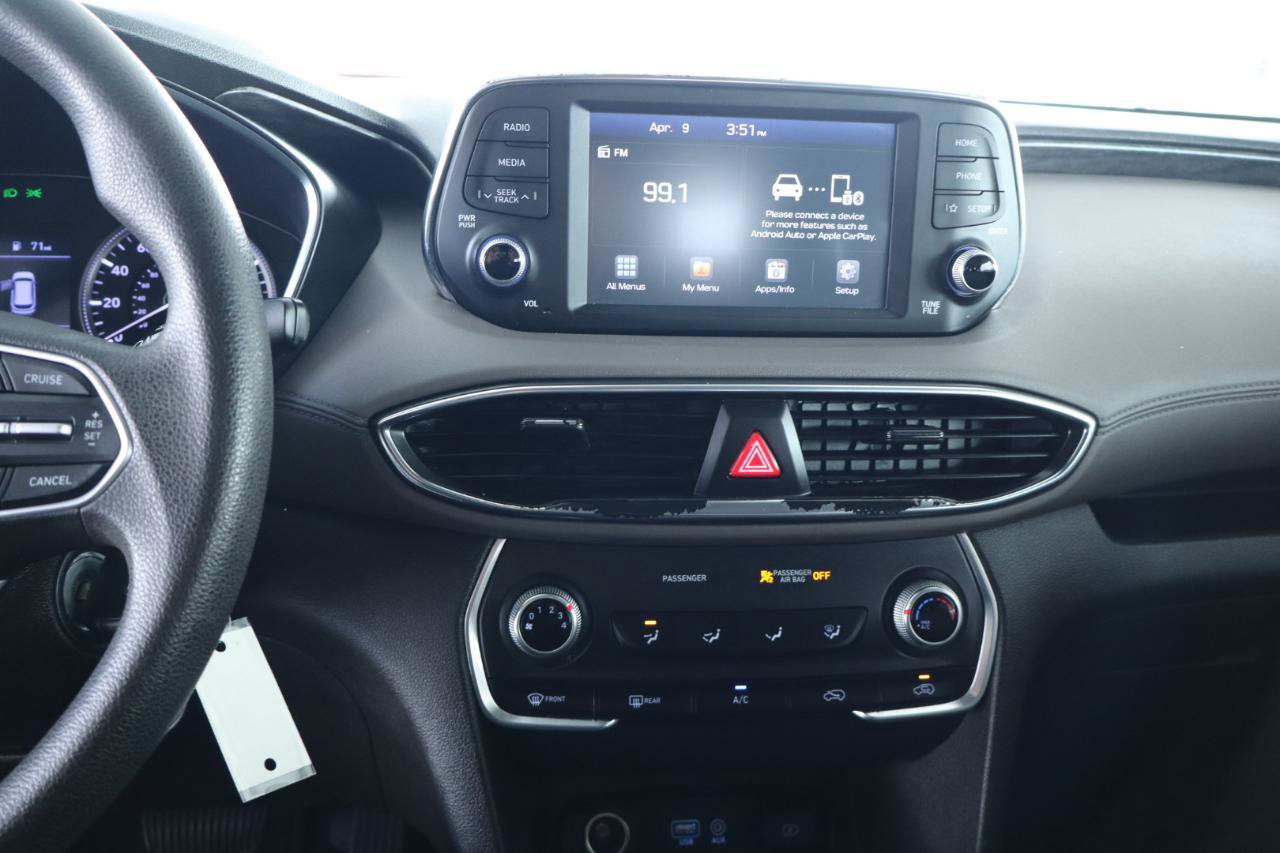 Used 2020 Hyundai Santa Fe SE image 19