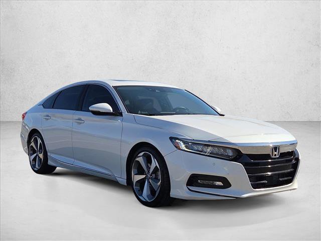Used 2018 Honda Accord Touring image 3