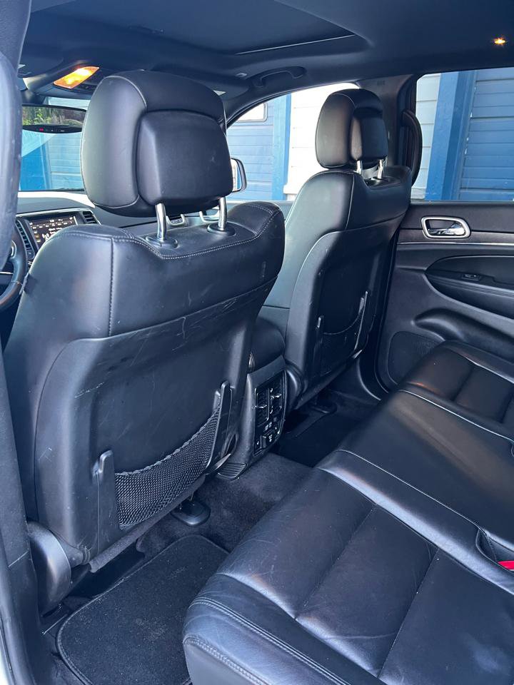 Used 2018 Jeep Grand Cherokee Limited AWD/4WD image 12