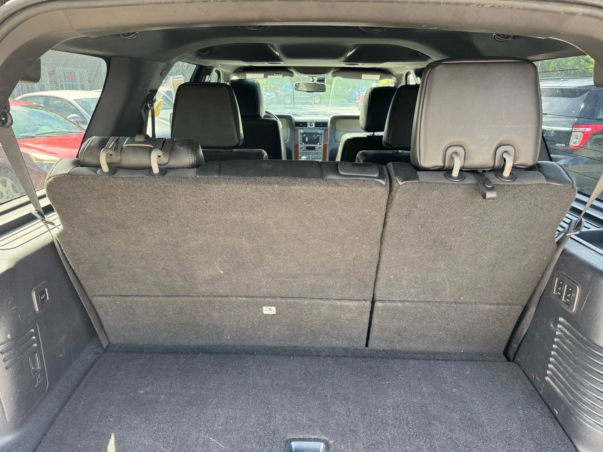 Used 2013 Lincoln Navigator 4WD image 11