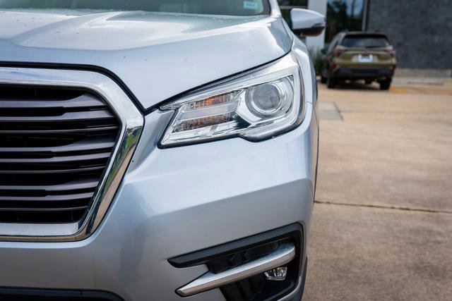 Certified 2022 Subaru Ascent Limited w/ Technology Package image 3