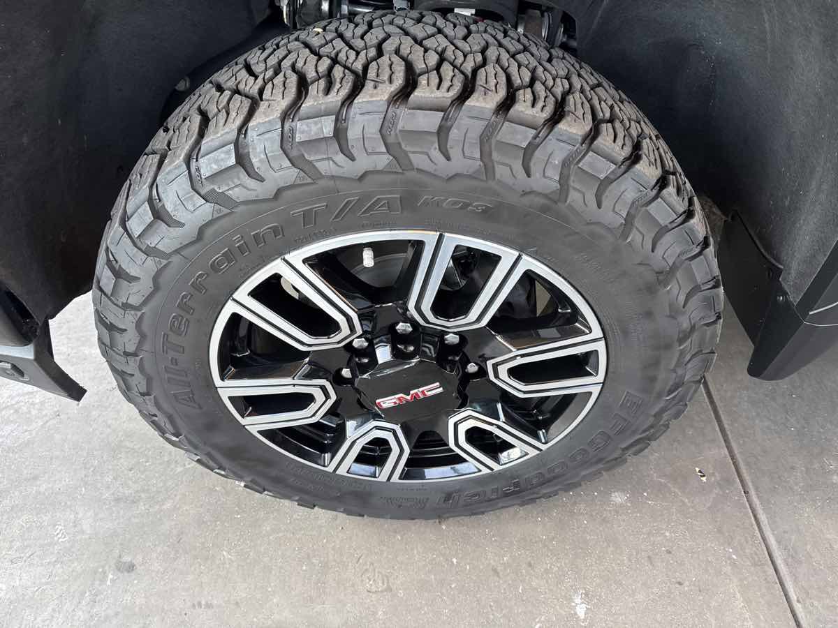 Used 2023 GMC Sierra 2500 AT4 w/ Gooseneck/5TH Wheel Package image 24