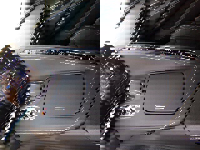 Used 2025 Chevrolet Corvette E-Ray w/ Stealth Interior Trim Package AWD/4WD image 22