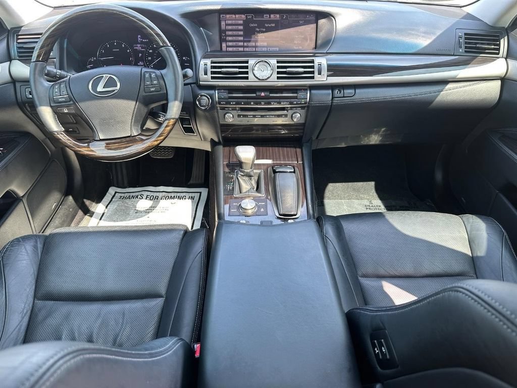 Used 2014 Lexus LS 460 w/ Comfort Package RWD image 12