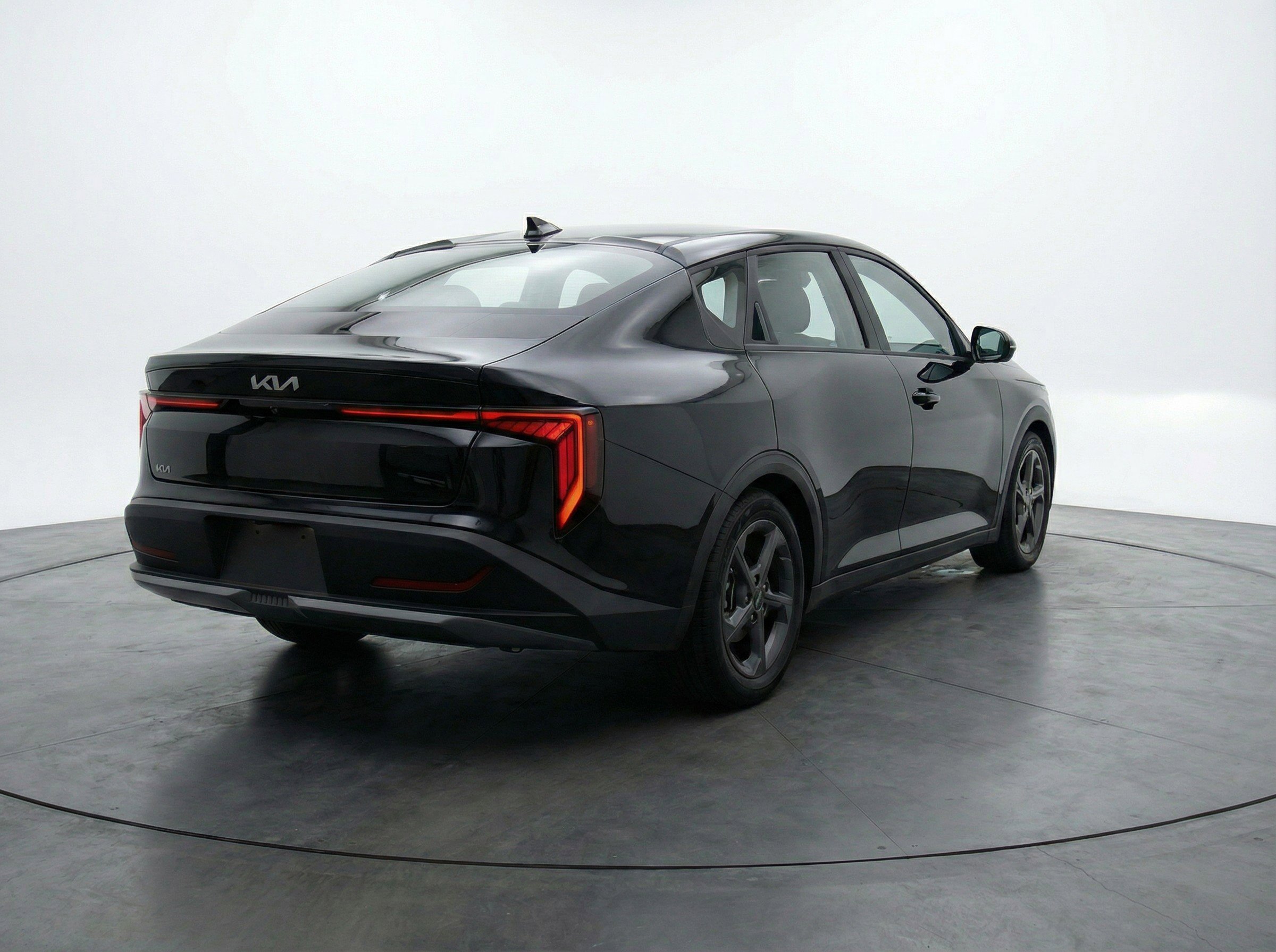 Used 2025 Kia K4 LXS image 9