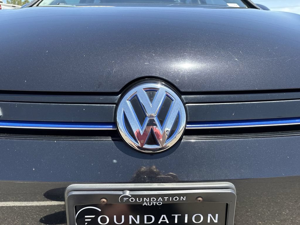 Used 2016 Volkswagen e-Golf SE FWD image 34