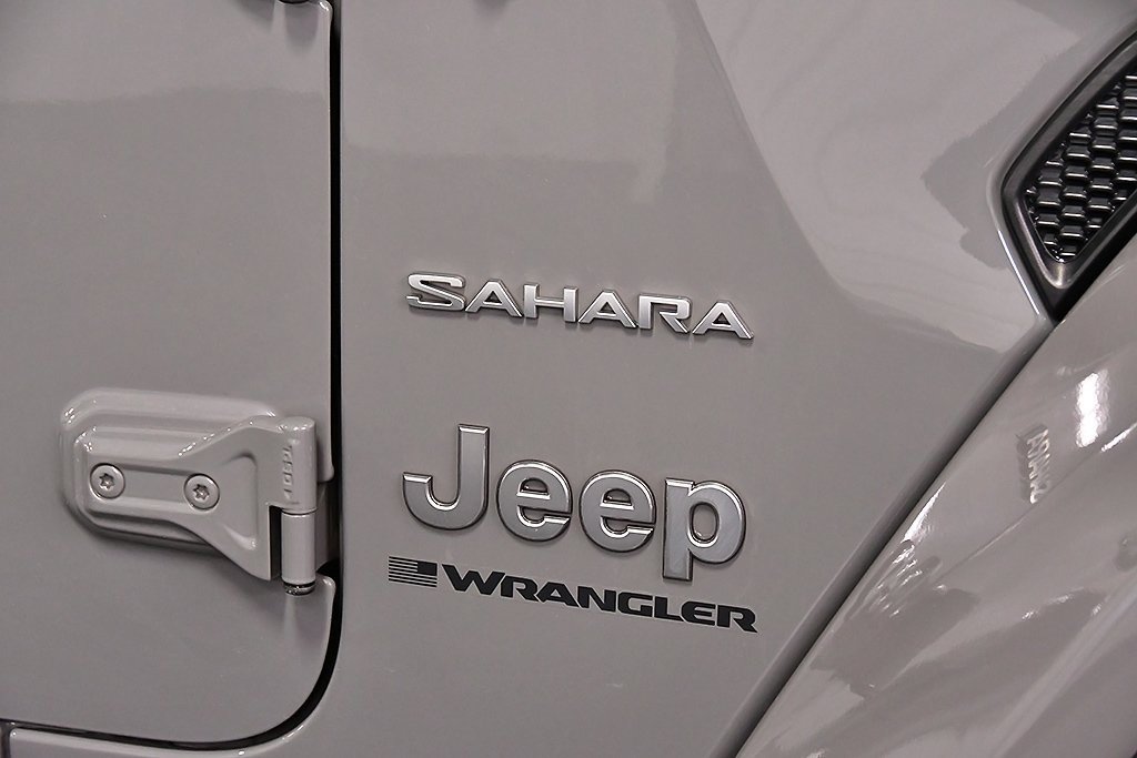 Used 2023 Jeep Wrangler Sahara image 10