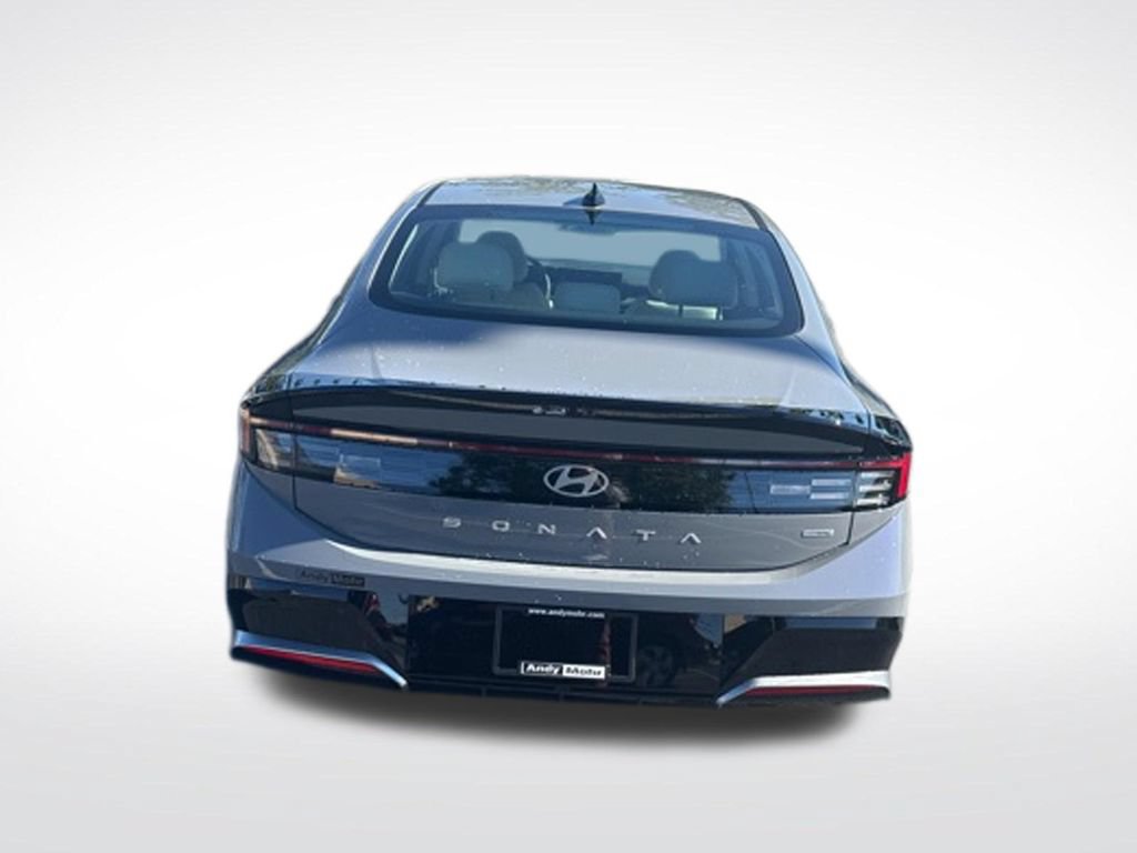 New 2026 Hyundai Sonata SEL AWD/4WD image 4
