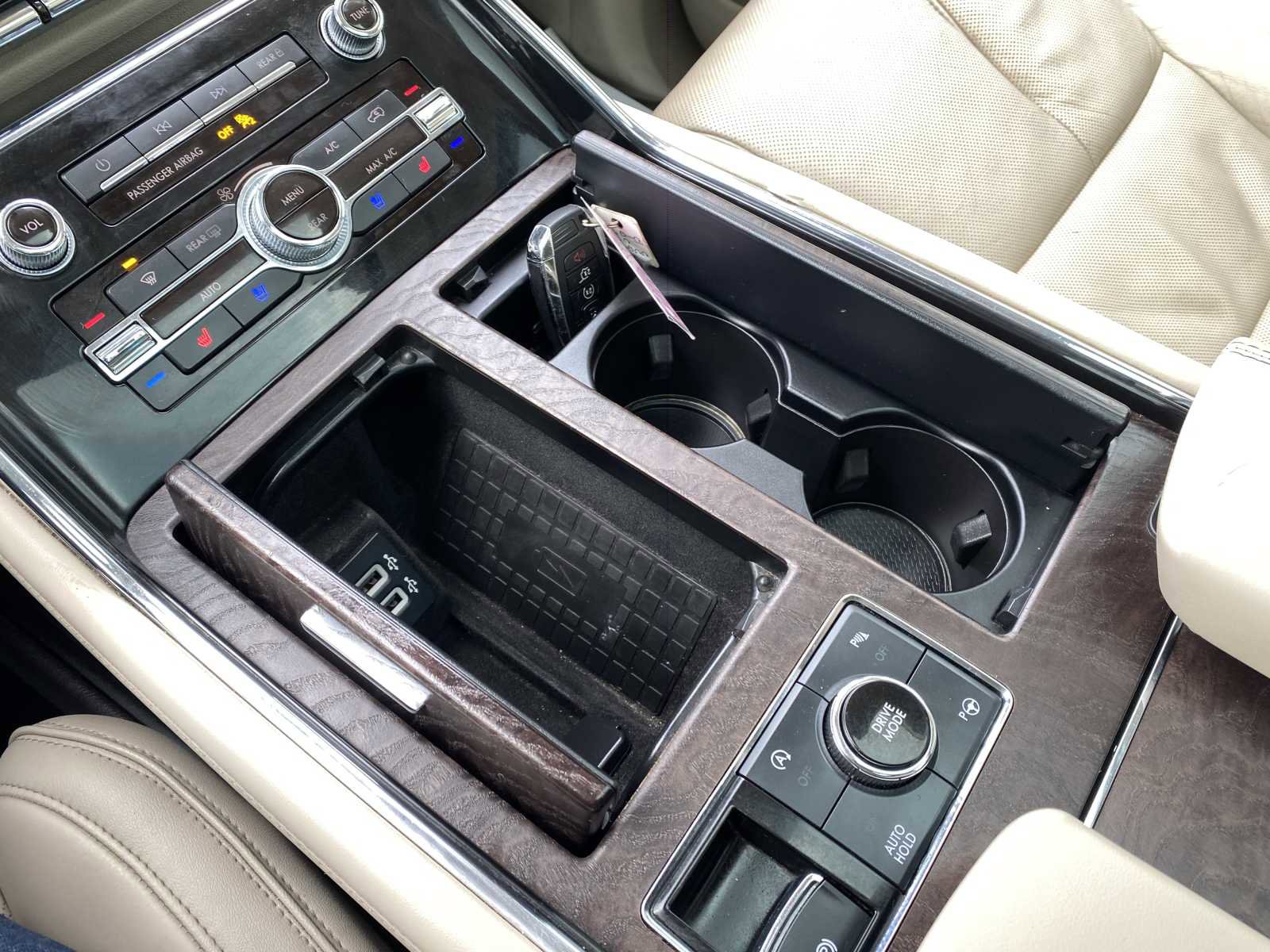 Used 2018 Lincoln Navigator L Reserve w/ Technology Package image 29