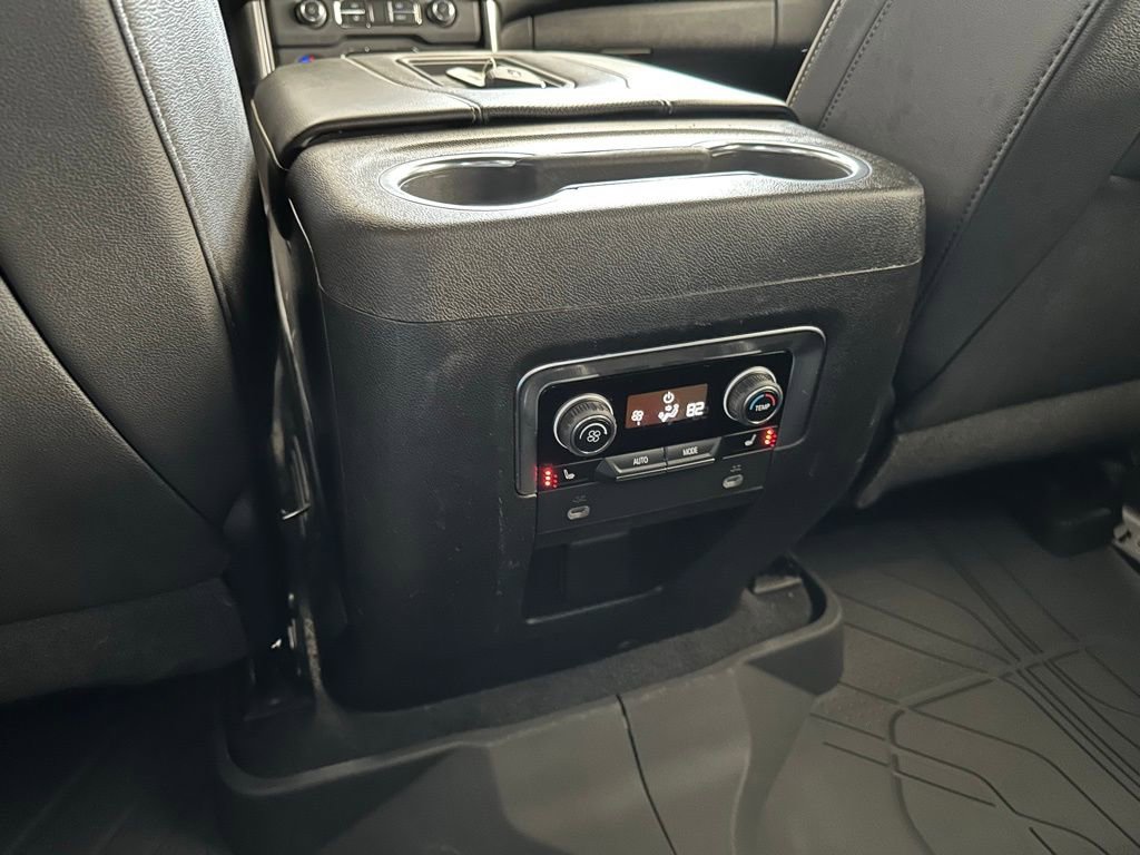 Used 2023 Chevrolet Tahoe Premier AWD/4WD image 23