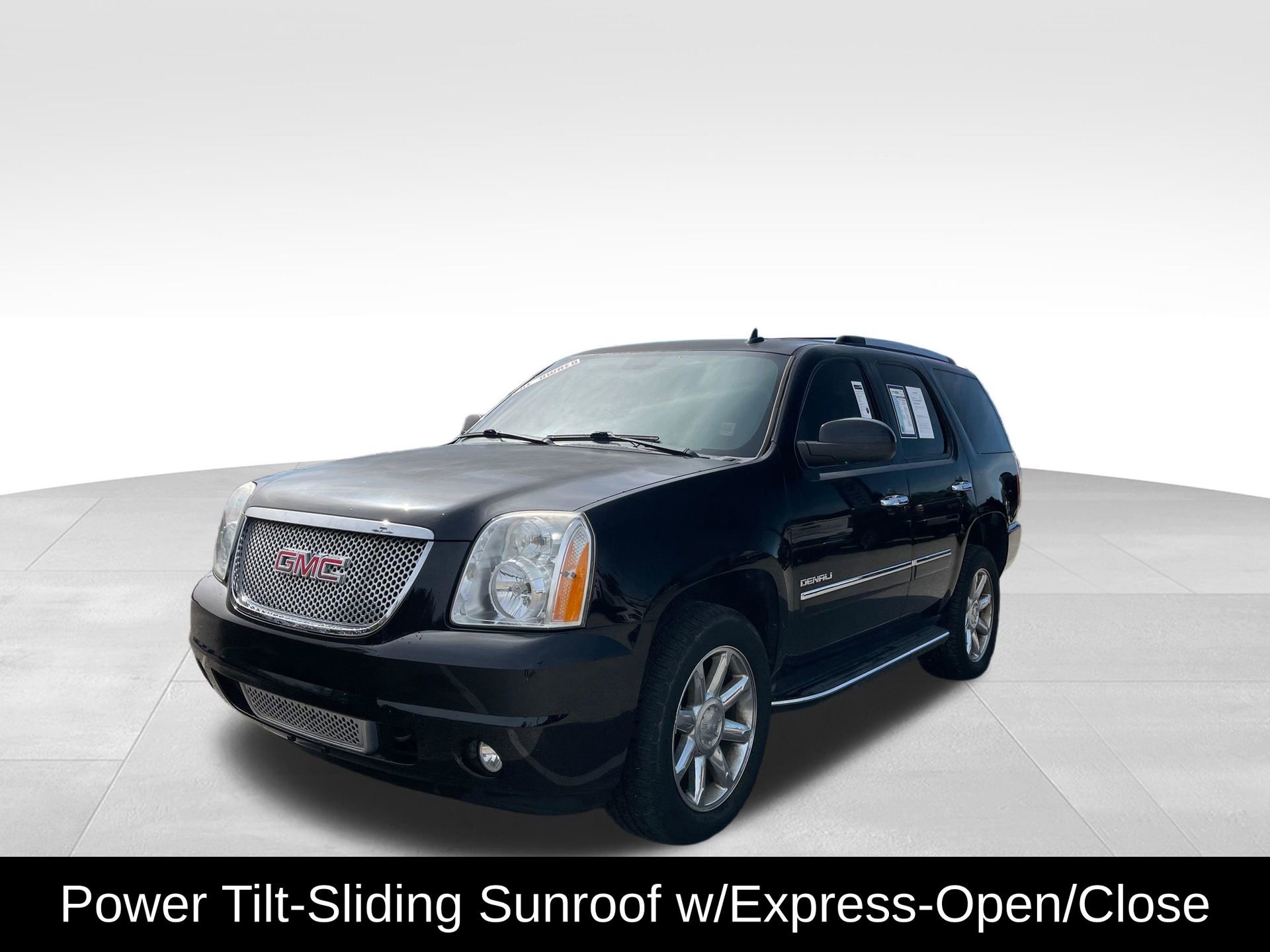 Used 2013 GMC Yukon Denali video 4