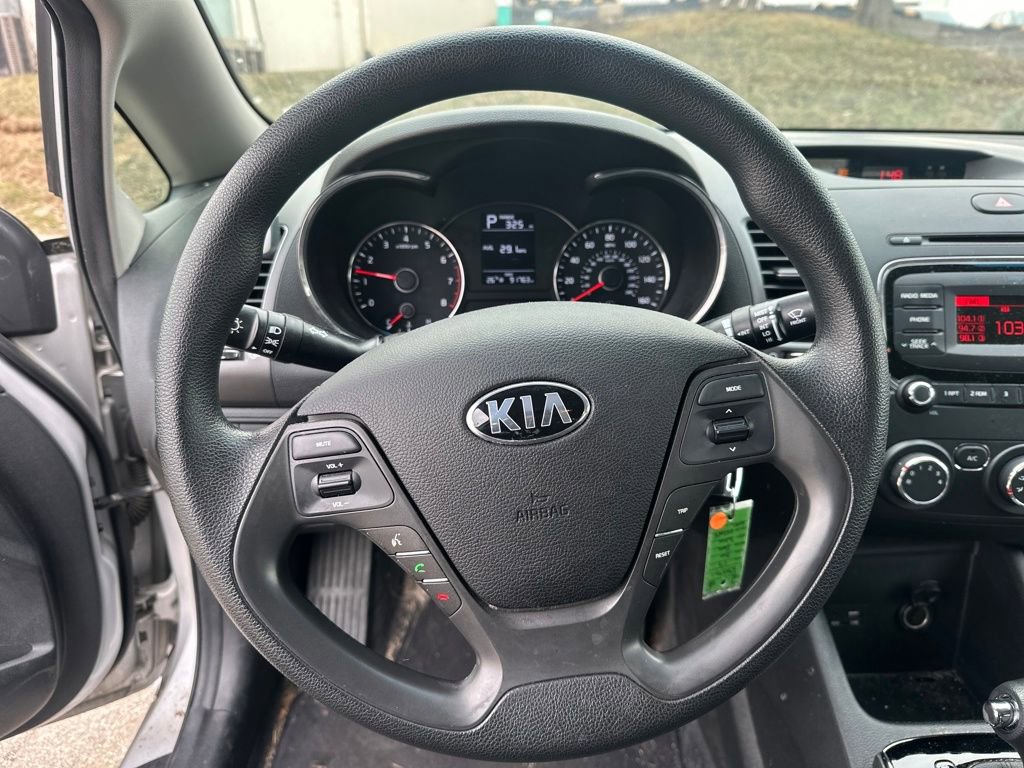 Used 2017 Kia Forte LX image 12