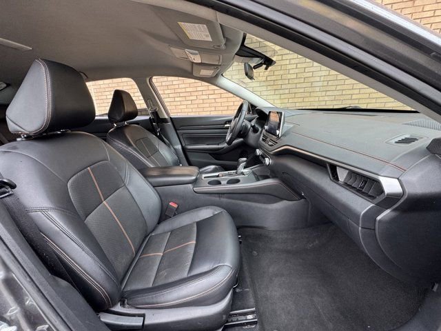 Used 2021 Nissan Altima 2.5 SR FWD image 7