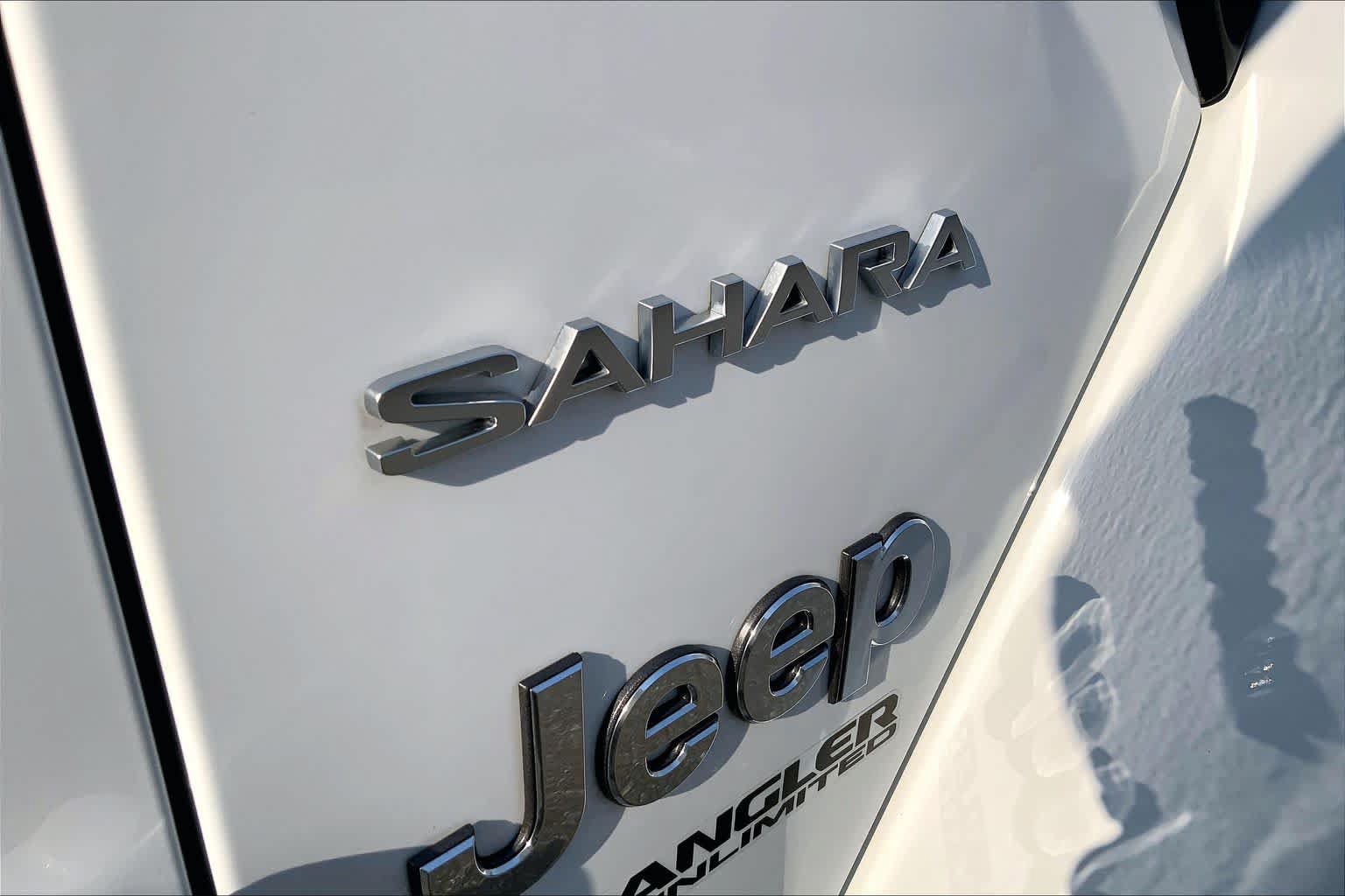 Used 2021 Jeep Wrangler Unlimited Sahara AWD/4WD image 27