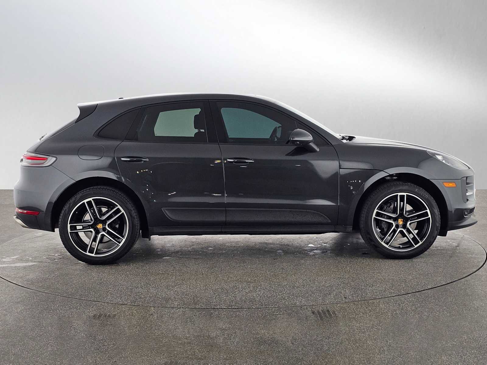Used 2021 Porsche Macan image 6