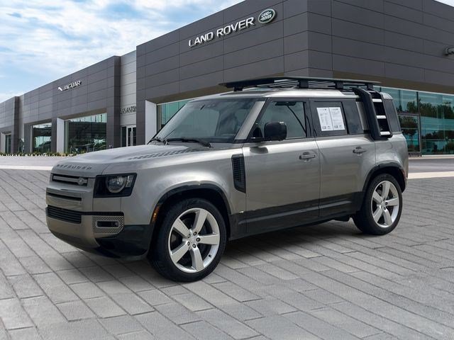 Used 2025 Land Rover Defender 110 X-Dynamic SE AWD/4WD image 1