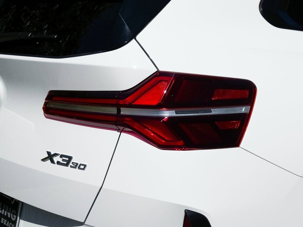 New 2026 BMW X3 xDrive30 w/ Premium Package image 7