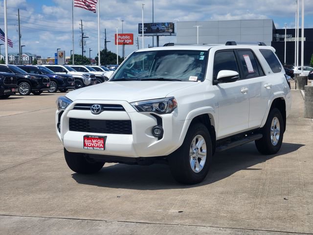 Certified 2022 Toyota 4Runner SR5 Premium w/ Moonroof Package AWD/4WD image 3