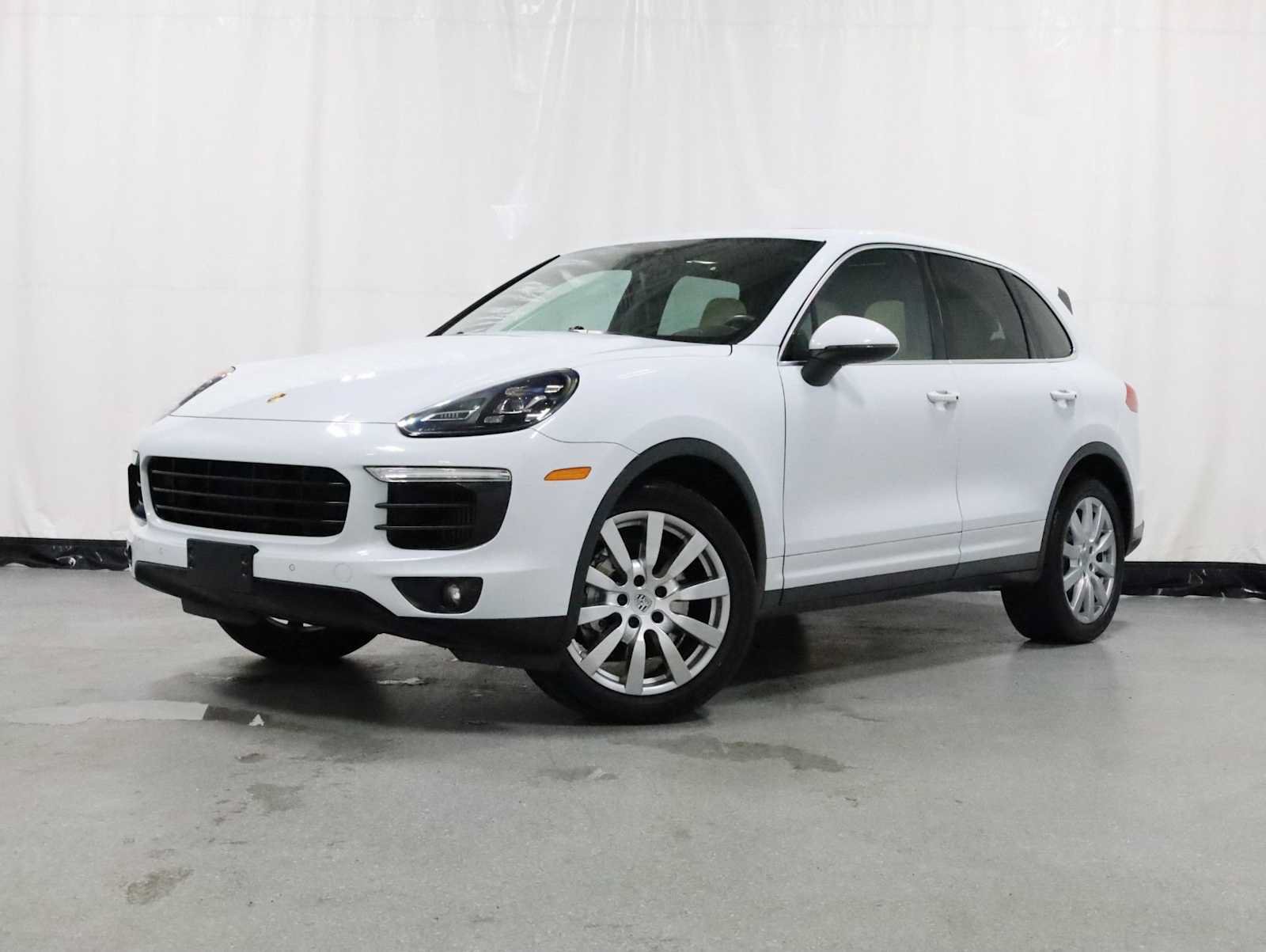 Used 2015 Porsche Cayenne S AWD/4WD image 1