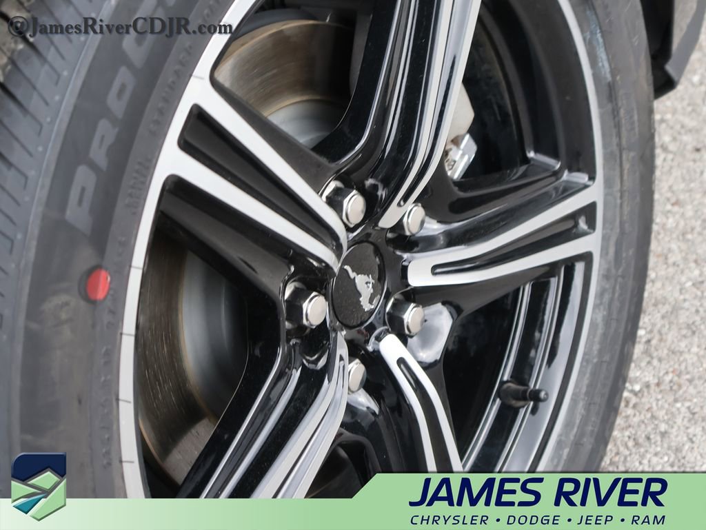 Used 2025 Ford Mustang Premium image 33