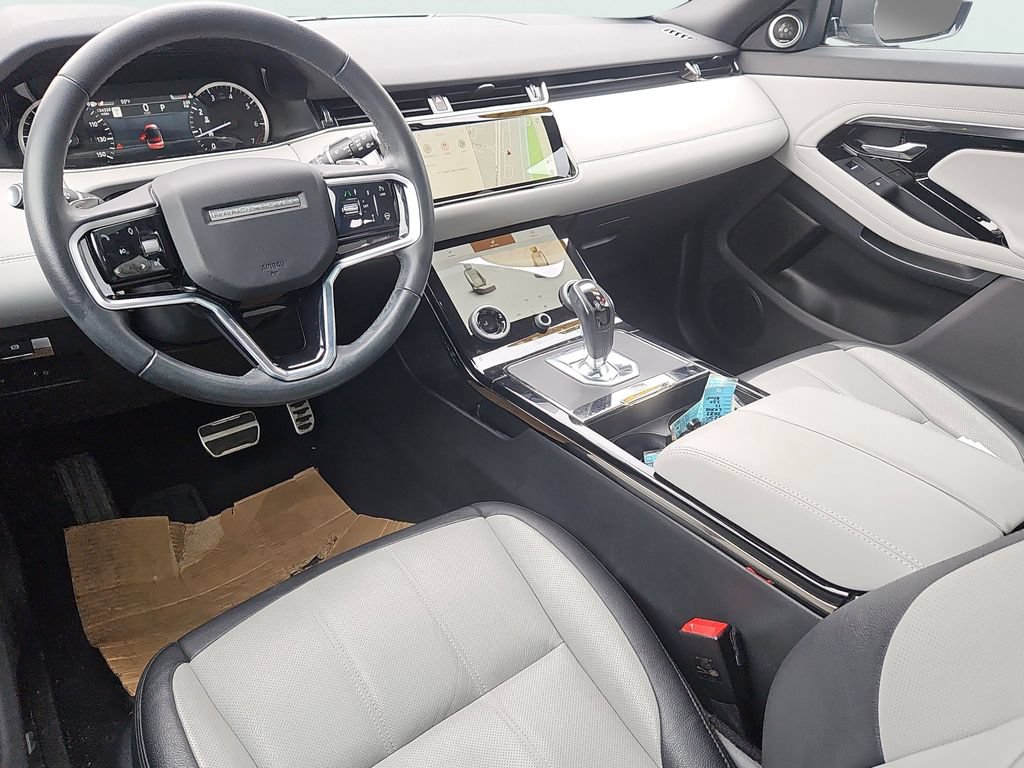 Used 2023 Land Rover Range Rover Evoque R-Dynamic SE AWD/4WD image 11