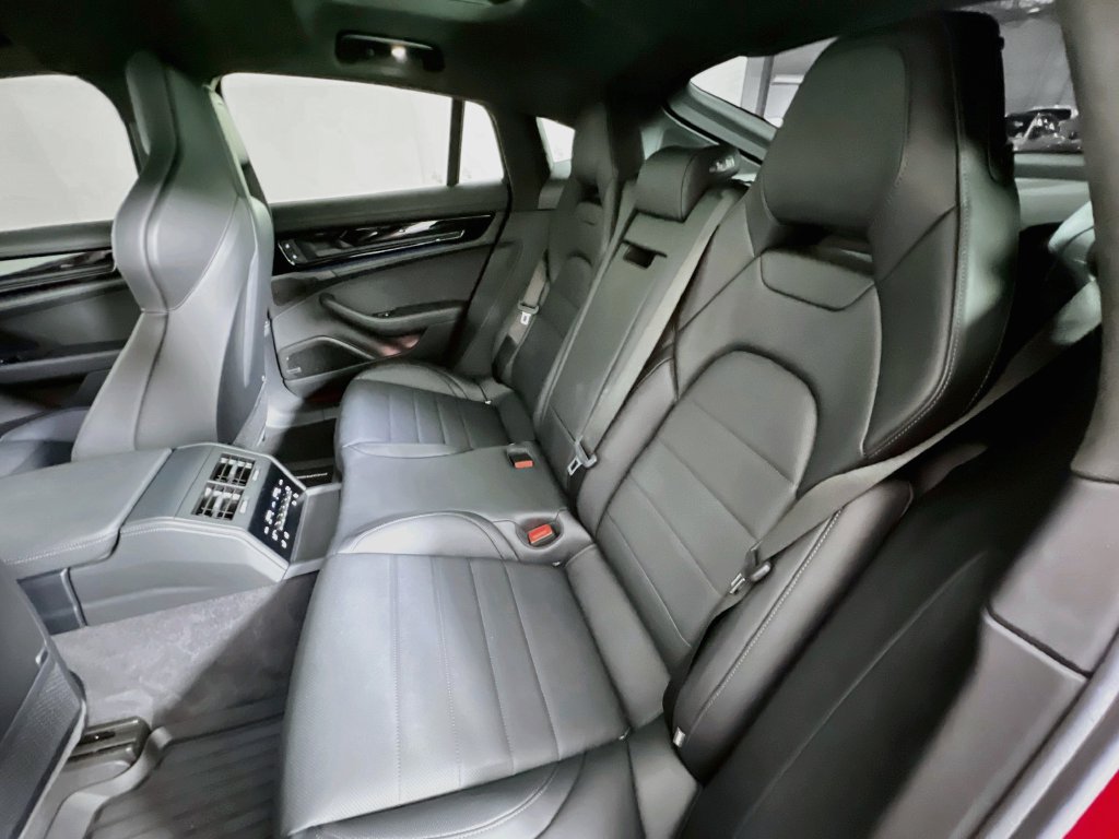 Certified 2026 Porsche Panamera GTS AWD/4WD image 24
